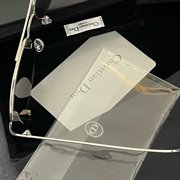 DIOr Sunglasses DIOr Sunglasses🔥 - Picture 5 of 16